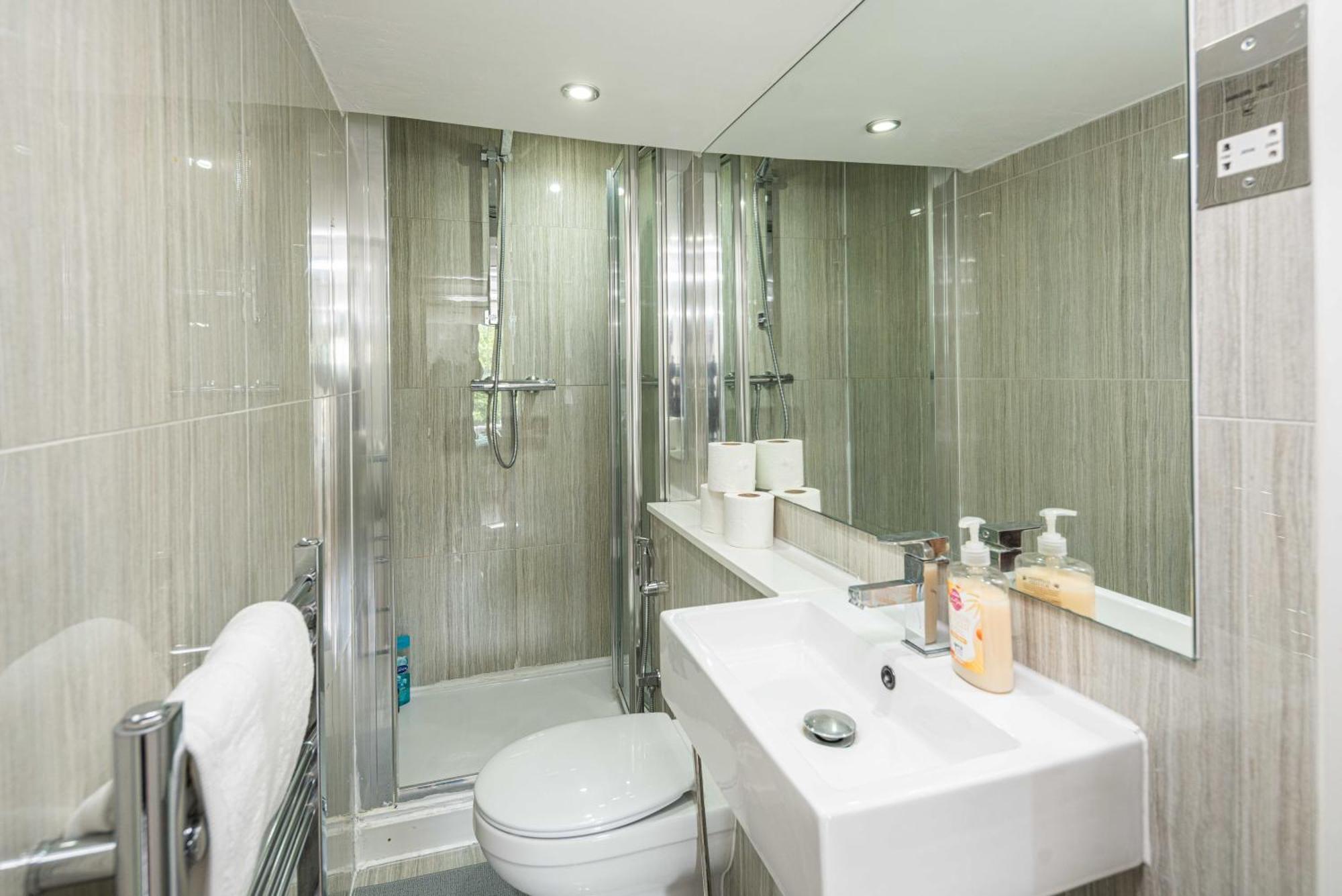 Lovely In Prime Maida Vale Location- Zone 2 London